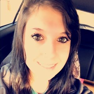 Meet your Posher, Becki